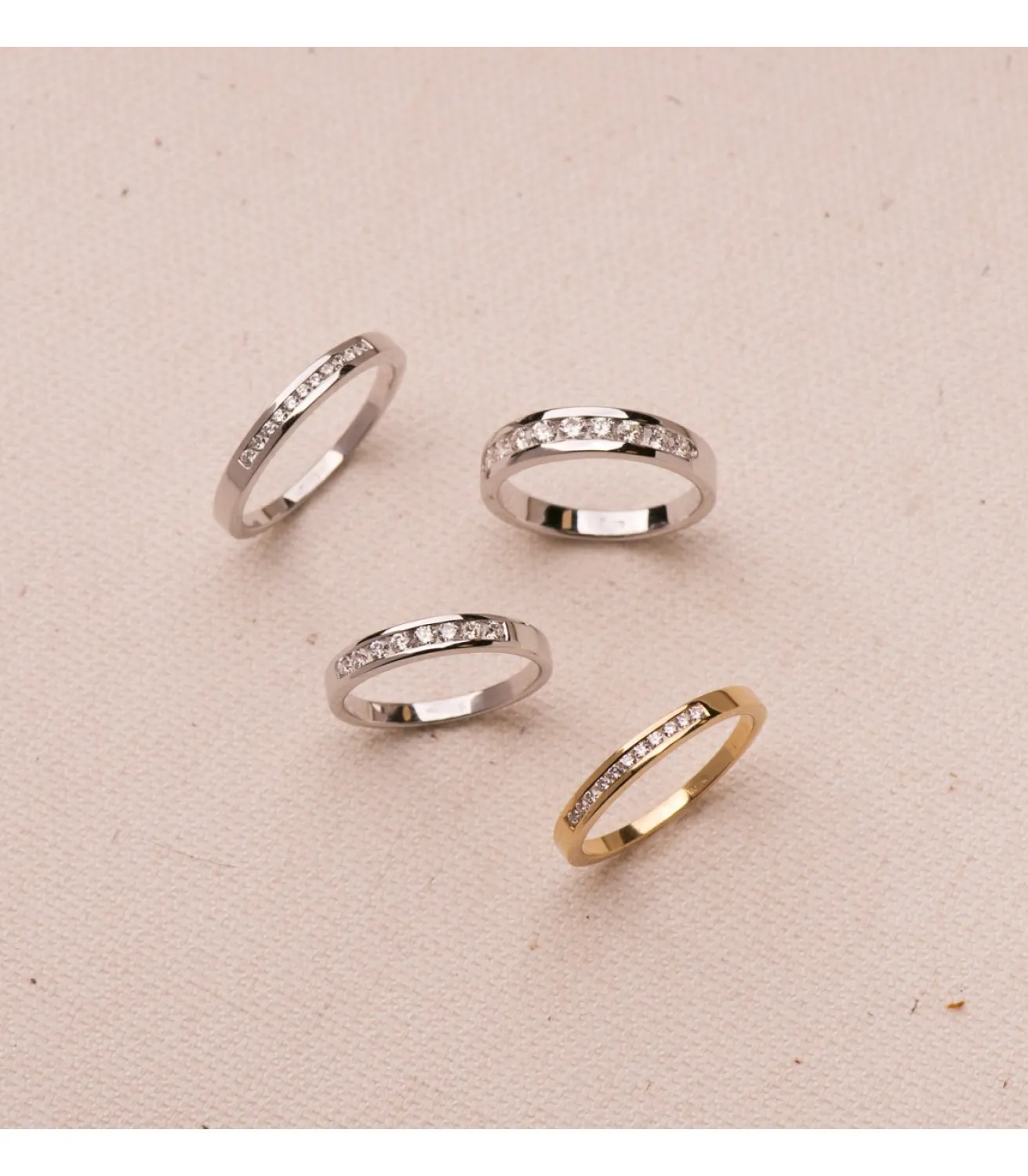 Alianza Oro Blanco 18K Diamantes 0.500 Qts.<Alda Joyeros New