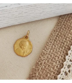 Medalla Dulce Nino De La Flor Oro 18K 15Mm<Alda Joyeros Shop