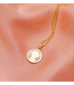 Medalla Nacar Virgen Niña Oro 18K 15 Mm<Alda Joyeros Outlet
