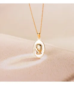 Medalla Nacar Virgen Niña Oval Oro 18 K 17 Mm<Alda Joyeros Cheap