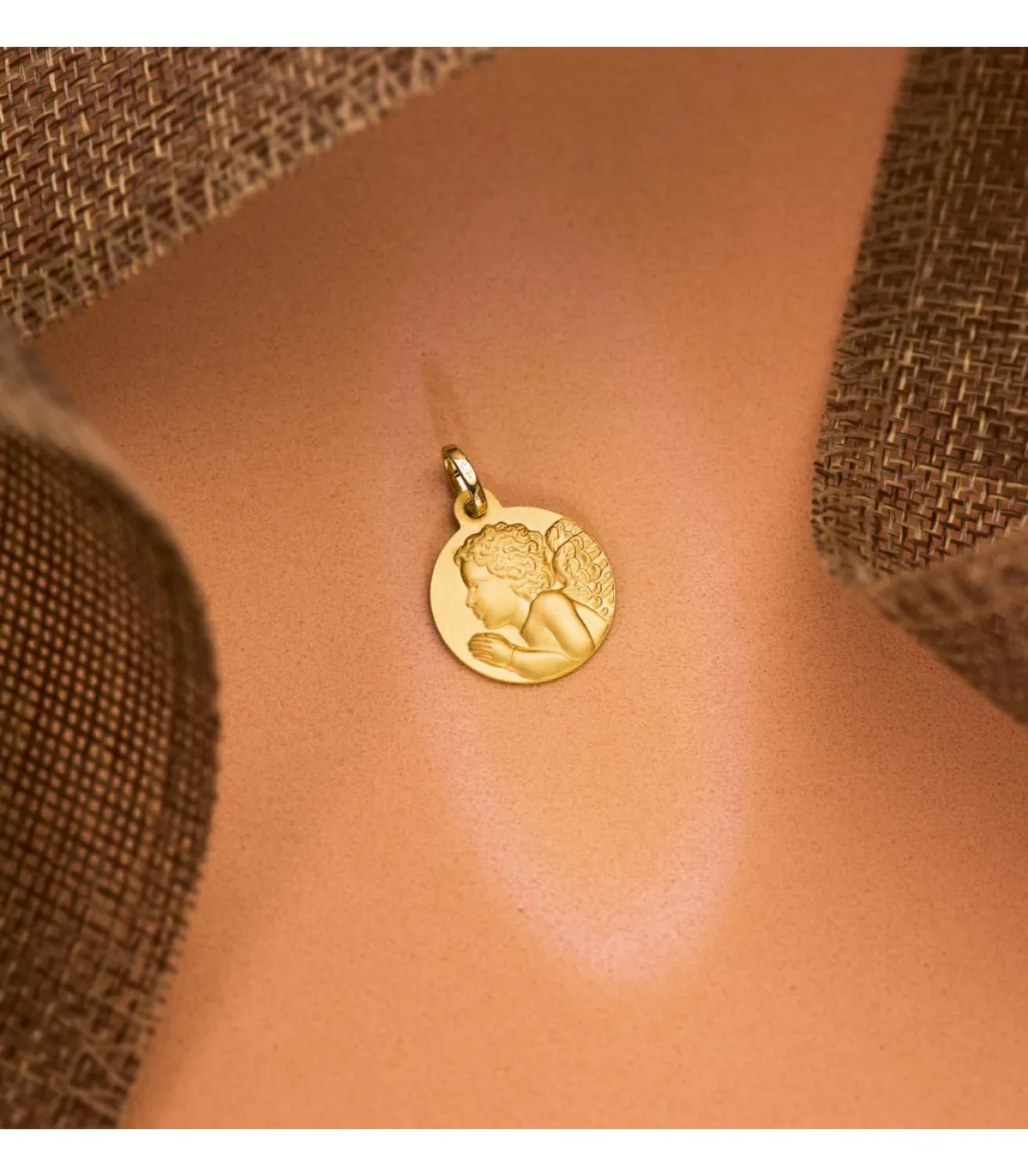 Medalla Ángelito Rezando Oro 18K 16Mm Mate<Alda Joyeros Best